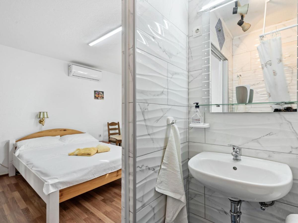 Cosy Holiday Home In Zadar With Garden Exterior foto